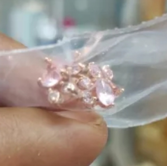 Rose gold ss925 crystal dog or cat paw print earrings nwt - Picture 2 of 3